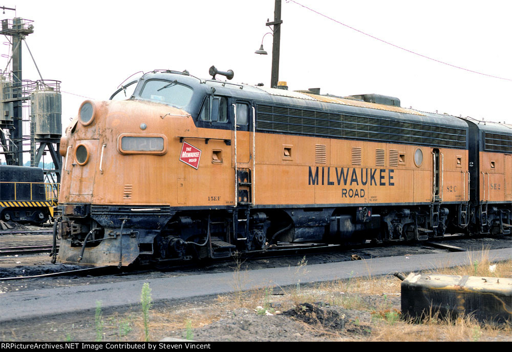 Milwaukee Road F7A MILW #82C